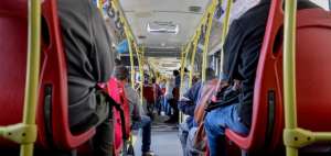 Biarticulados empiezan a funcionar con problemas