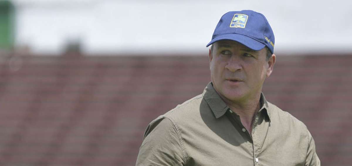 El entrenador uruguayo Eduardo Favaro dirigir&aacute; a Aucas en la temporada 2019