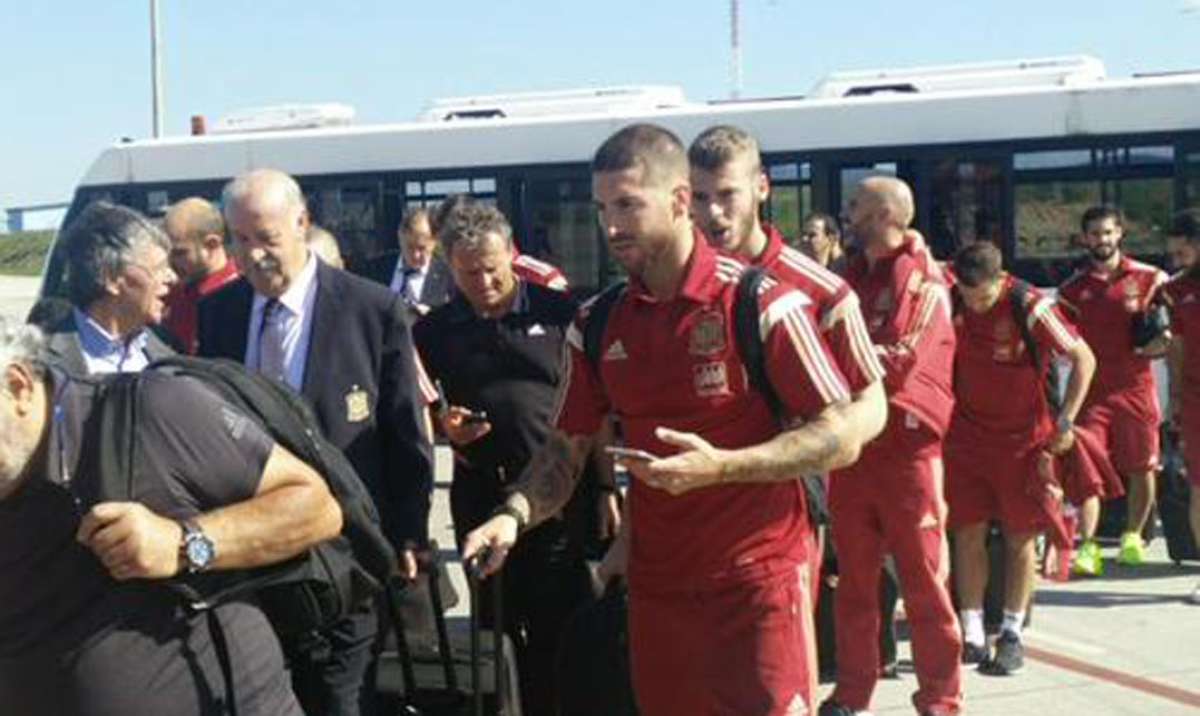 Espa&ntilde;a visita a la colista Macedonia con la Eurocopa a la vista