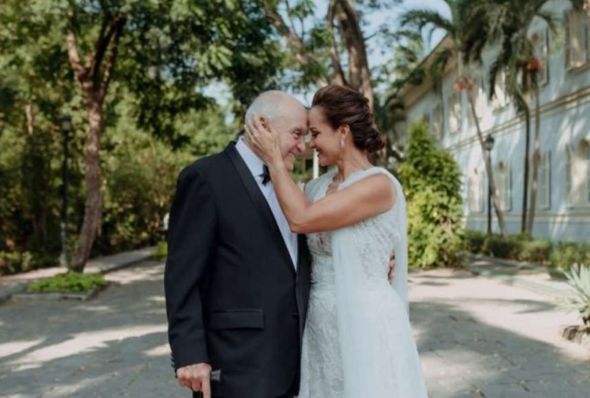 “Nadie está preparado”: Marcela Aguiñaga despide a su padre con un mensaje emotivo