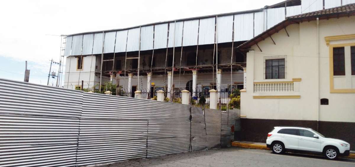 La rehabilitaci&oacute;n integral del colegio Mar&iacute;a de Nazaret, en la que se prev&eacute; invertir alrededor de $ 1,5 millones, no ha sido contratada todav&iacute;a.