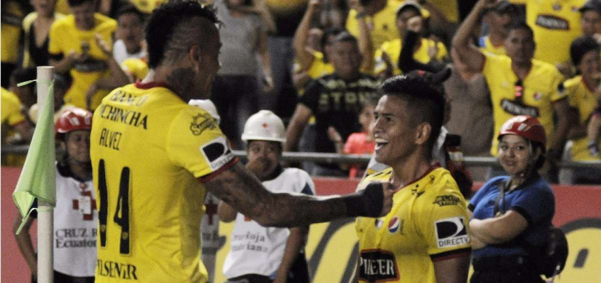 Vera (d) fue el mejor elemento 'amarillo' y autor del gol.