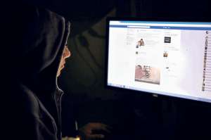 La redes sociales son utilizadas por los delincuentes para cometer delitos y perjudicar a la ciudadan&iacute;a. Foto: William Orellana / El Tel&eacute;grafo