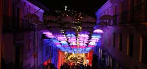 Diecis&eacute;is monumentos y edificios emblem&aacute;ticos del casco antiguo de la capital ecuatoriana se ver&aacute;n iluminados.