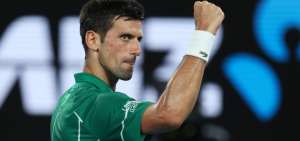 Djokovic vence a Federer y jugar&aacute; su octava final del Abierto de Australia