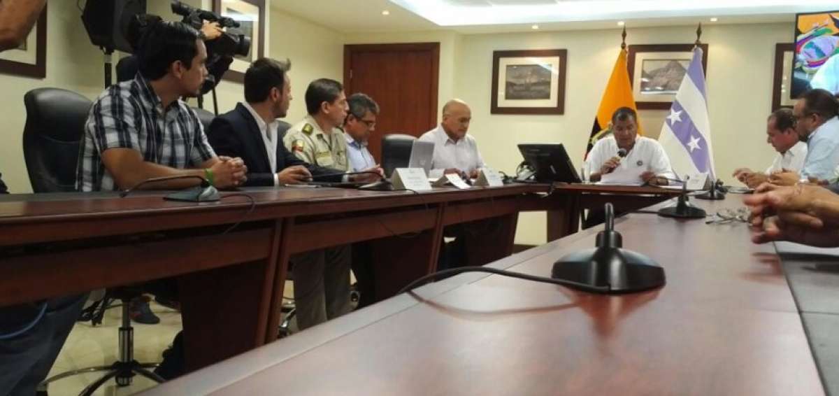 Correa: "Lo que hizo el general Castro fue ilegal e inconstitucional"