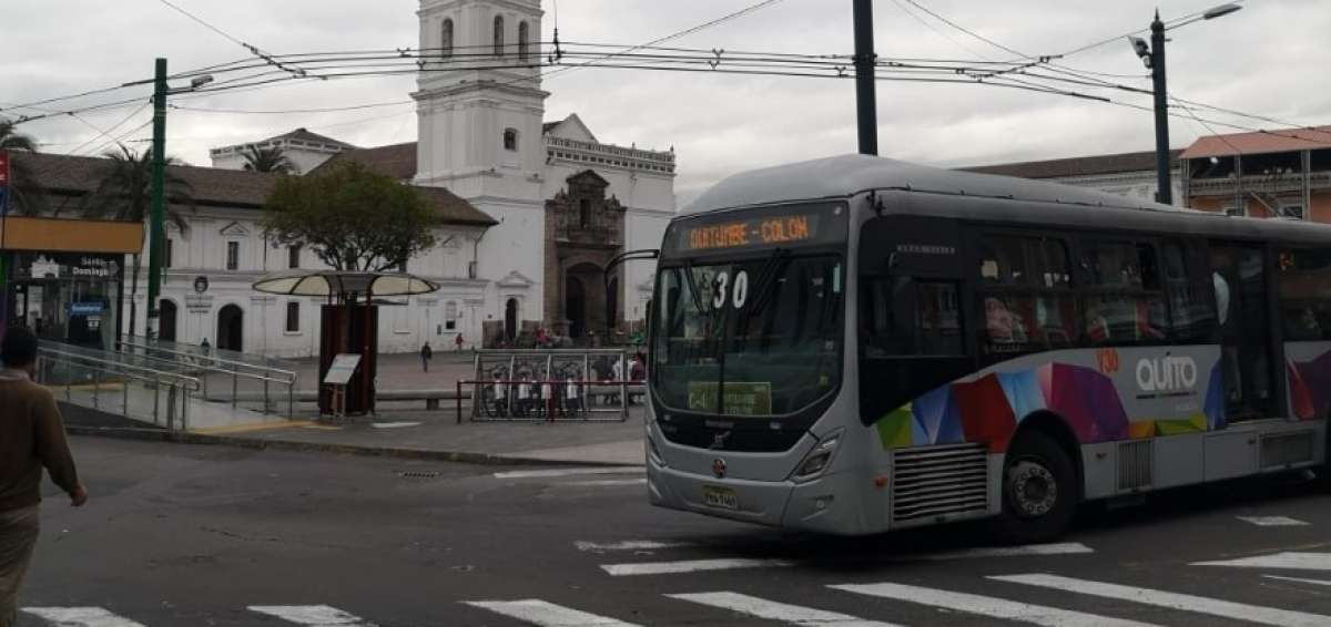 Este cierre se debe a los trabajos de repavimentaci&oacute;n de la v&iacute;a exclusiva del Troleb&uacute;s.