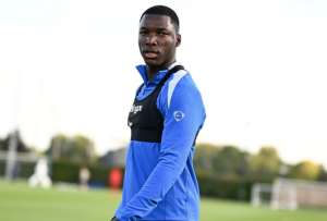 Moisés Caicedo podría ser sancionado por la FA