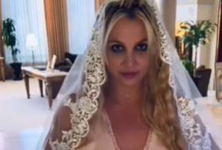 Britney Spears subió a las redes sociales las imágenes de su &quot;matrimonio&quot;. 