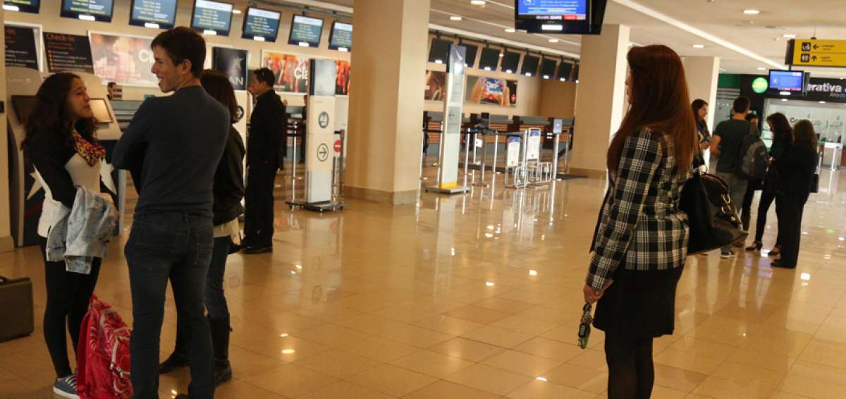 La propuesta de la Corpac para que la terminal a&eacute;rea vuelva a operar con normalidad es realizar un recapeo en la franja central de la pista. 