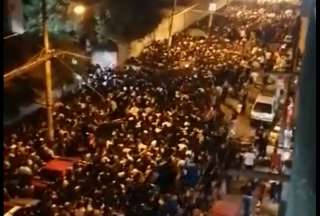 Un &#039;río&#039; de gente se quedó en los exteriores del estadio Alberto Spencer para el concierto de Daddy Yankee