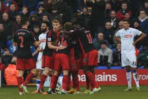 El Swansea venci&oacute; con comodidad a su rival de turno. Foto: AFP