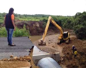 La Prefectura del Guayas anunci&oacute; sus trabajos de reconstrucci&oacute;n de la carretera Daular. Foto: tomada de @OOPP_Guayas