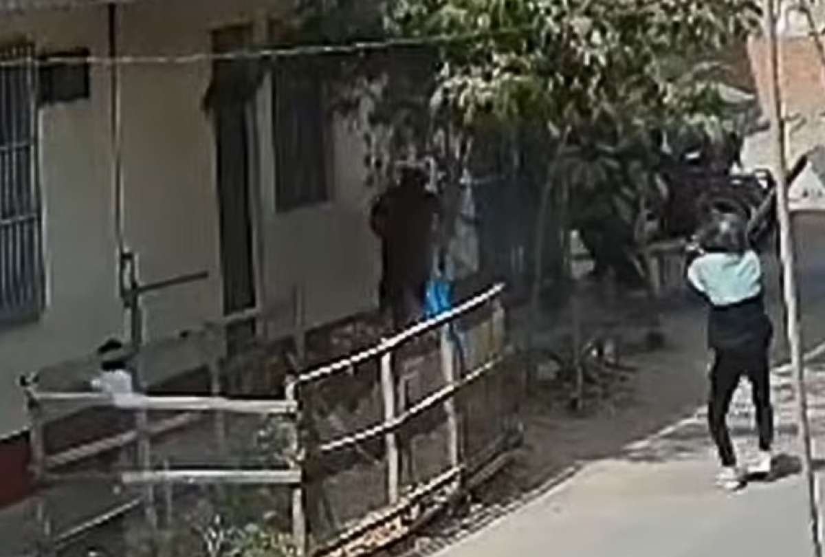 En Lima, un hombre recibi&oacute; nueve balazos. Estaba junto a su hijo. 