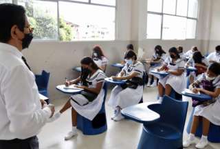 Ministerio de Educación suspende clases en varios cantones de Esmeraldas