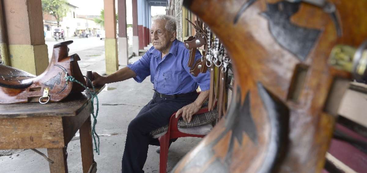 El talabartero que se resiste al olvido y a la modernidad