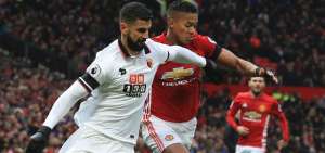 Manchester United cumple ante Watford en su pelea por puestos europeos
