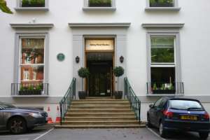 Entrada al m&iacute;tico estudio de grabaci&oacute;n de Abbey Road, en Londres