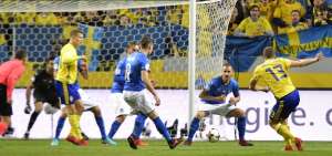 Italia pone en peligro su presencia en el Mundial tras perder en Suecia