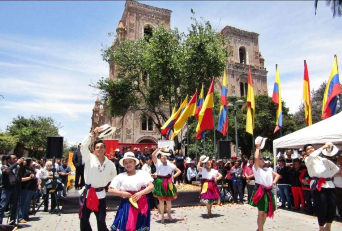 La agenda para el feriado en Cuenca incluye conciertos, ferias, desfiles, festivales gastronómicos y actividades para toda la familia que se extenderán hasta el 7 de diciembre.