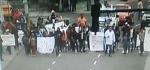 Ciudadanos protestan en La Ofelia contra el proyecto Quitocables