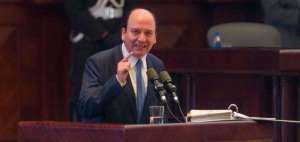 Pedido de juicio a Baca Mancheno ingres&oacute; a la Asamblea
