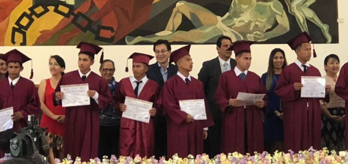 18.715 estudiantes con escolaridad inconclusa se convierten en bachilleres
