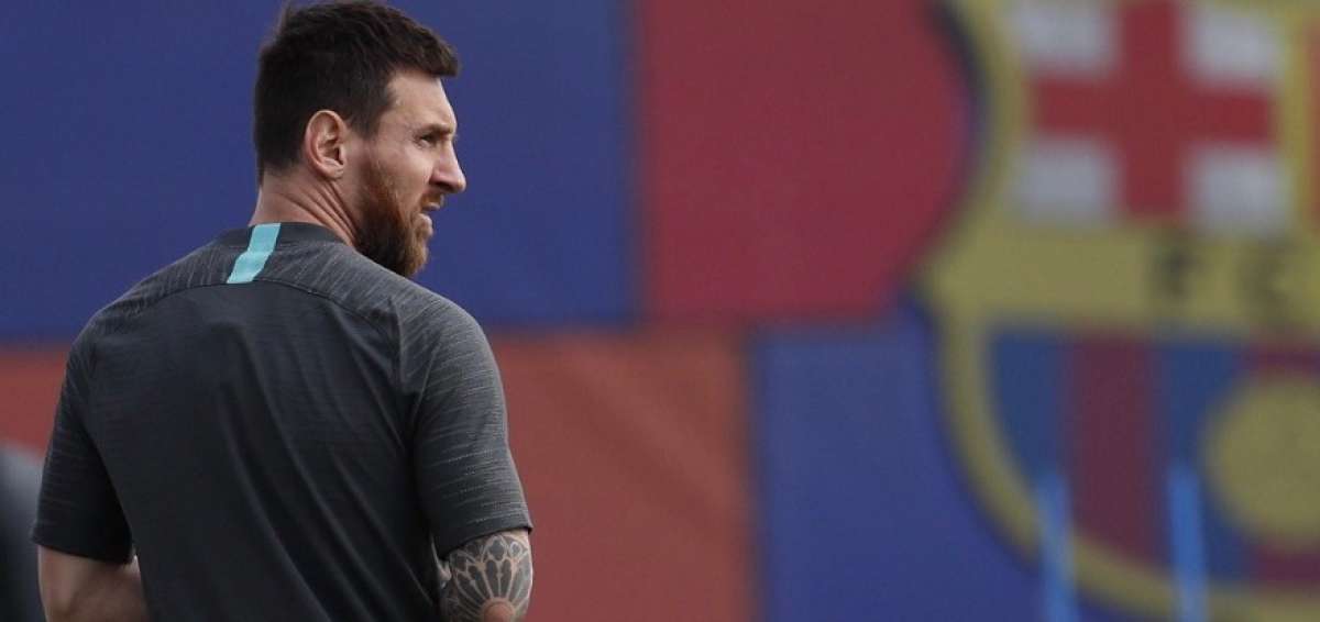 Messi a&uacute;n en duda para el debut en Champions
