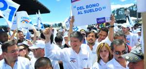 El l&iacute;der del moivmiento CREO, Guillermo Lasso, contin&uacute;a con sus recorridos por varias ciudades de El Oro. Hoy estar&aacute; en Guayaquil.