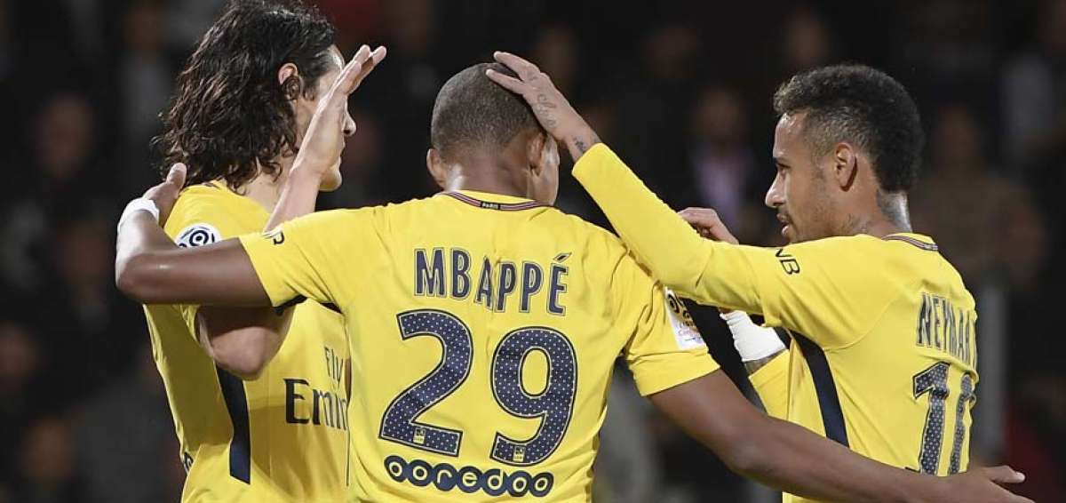 Mbapp&eacute; consigue su primer gol como jugador del Par&iacute;s Saint-Germain