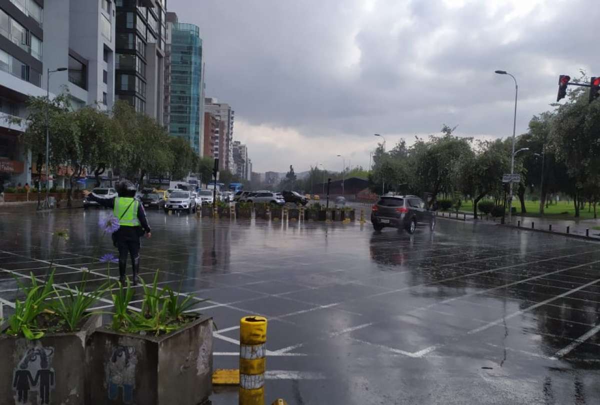 Las lluvias han afectado la movilidad en la capital ecuatoriana desde la semana anterior.