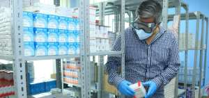 En Los R&iacute;os, el gobernador visit&oacute; los centros m&eacute;dicos de los cantones Buena Fe y Valencia, con la finalidad de verificar que las farmacias cuenten con el abastecimiento de medicinas.
