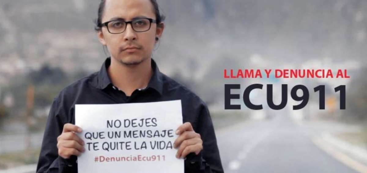 Entre los mensajes difundidos est&aacute; el llamado a no usar el celular mientras conduce.