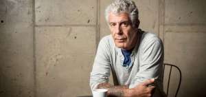 El cuerpo sin vida de Bourdain fue encontrado en la habitaci&oacute;n de un hotel de Kaysersberg, en la regi&oacute;n francesa de Alsacia. 