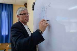 Dos profesores del R&eacute;plica Mont&uacute;far comentan su vida como docentes