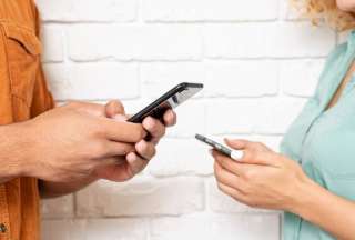 El celular es una herramienta de inclusión financiera en Ecuador.