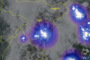 La tormenta con relámpagos en el valle de Los Chillos provocaron cortes de energía