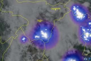 La tormenta con relámpagos en el valle de Los Chillos provocaron cortes de energía