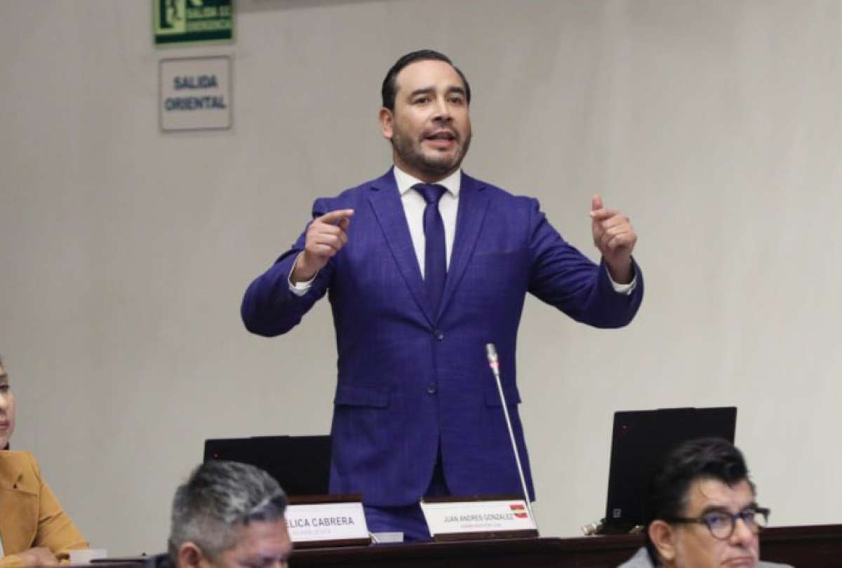 Corre&iacute;smo y aliados bloquean destituci&oacute;n de Juan Andr&eacute;s Gonz&aacute;lez en votaci&oacute;n del Pleno