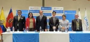 Juez Zaffaroni dict&oacute; en Quito una conferencia sobre el deterioro de las democracias