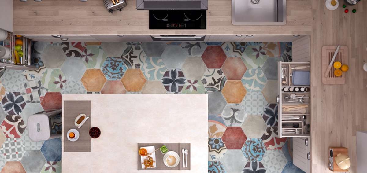 Los espacios como las cocinas adquieren una imagen moderna cuando se les coloca dise&ntilde;os en el piso que se asemejan a los textiles.