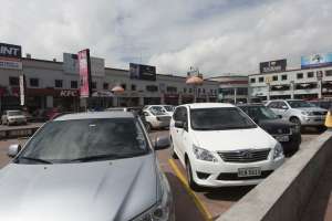 Proyecto de regulaci&oacute;n de parqueaderos es aprobada para primer debate 