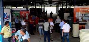 Empresas ofrecen sus productos a precios solidarios en feria Expo Reconstrucci&oacute;n