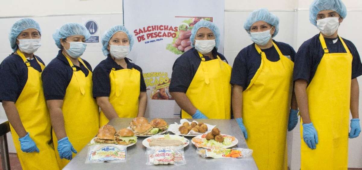 Las mujeres de San Mateo potencian  el pescado que faenan sus esposos