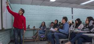 En la Universidad Central (Quito) se desarrolla un curso de nivelaci&oacute;n para quienes no accedieron a un cupo en un centro de educaci&oacute;n superior. 