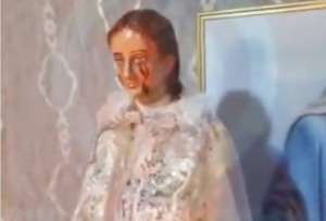 En Jipijapa, una imagen religiosa de Narcisa de Jes&uacute;s habr&iacute;a llorado sangre. 