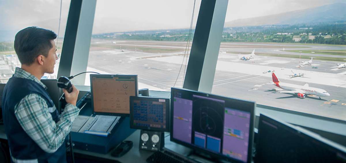 Los aeropuertos deben tener personal de Control de Tr&aacute;nsito A&eacute;reo las 24 horas del d&iacute;a para que las aeronaves puedan circular.