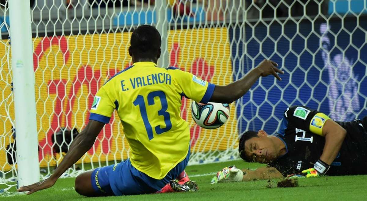 Enner es el segundo m&aacute;ximo goleador de selecciones a nivel mundial