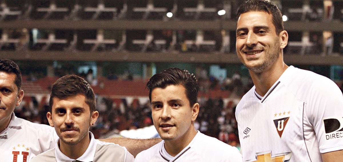 El brasile&ntilde;o Lucas de Lima Tagliapietra (der.)y el colombiano Sherman C&aacute;rdenas fueron presentados el s&aacute;bado pasado en Casa Blanca.      