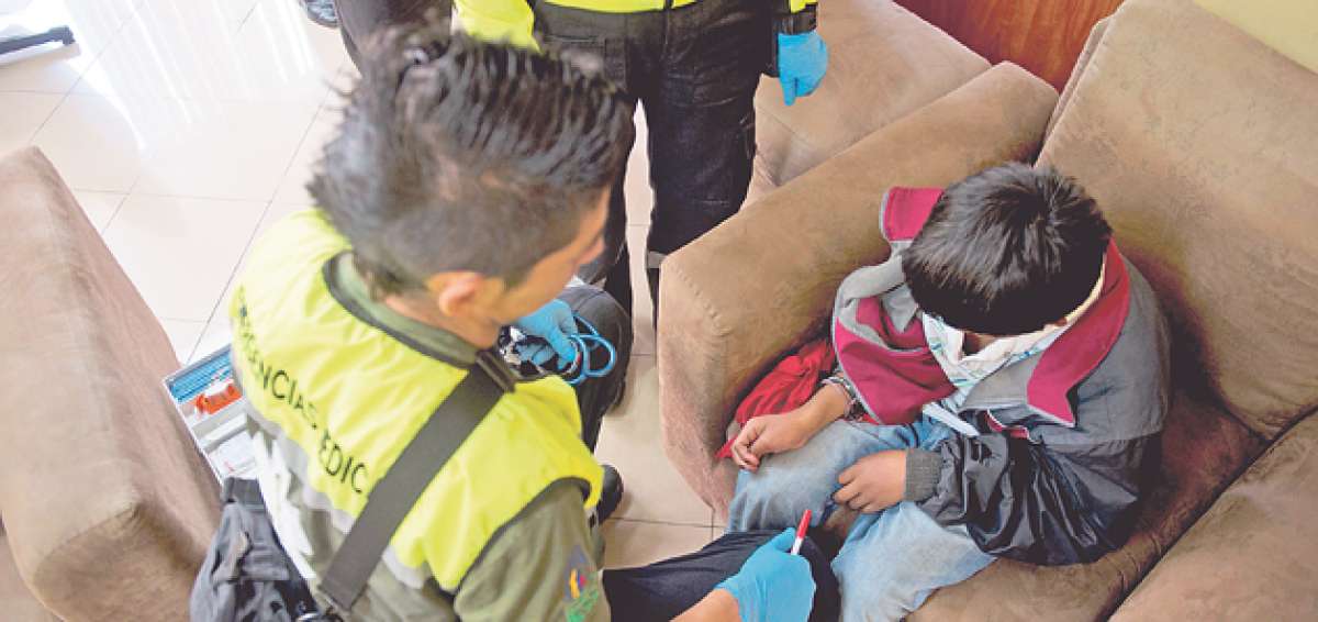 Los polic&iacute;as que encuentren a un ni&ntilde;o solo deambulando por la calle o en conducta &lsquo;inapropiada&rsquo; lo acoger&aacute;n por unas horas, hasta llevarlo a su hogar. Foto: Archivo / El Tel&eacute;grafo